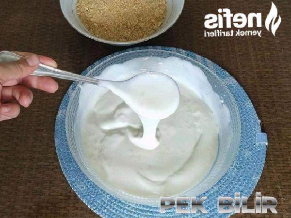 Cheesecake Tadında Çilek Soslu Magnolia (Videolu) 5 cheesecake tadinda cilek soslu magnolia videolu 3 tn8zMYqV
